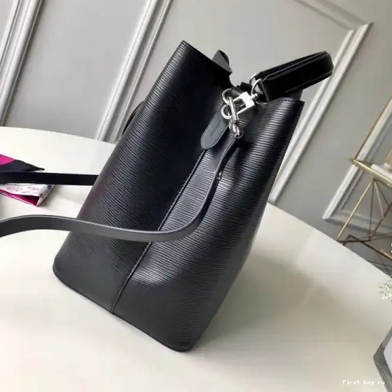 Frstbag ru VUITTON LOUIS NÉONOÉ 0527
